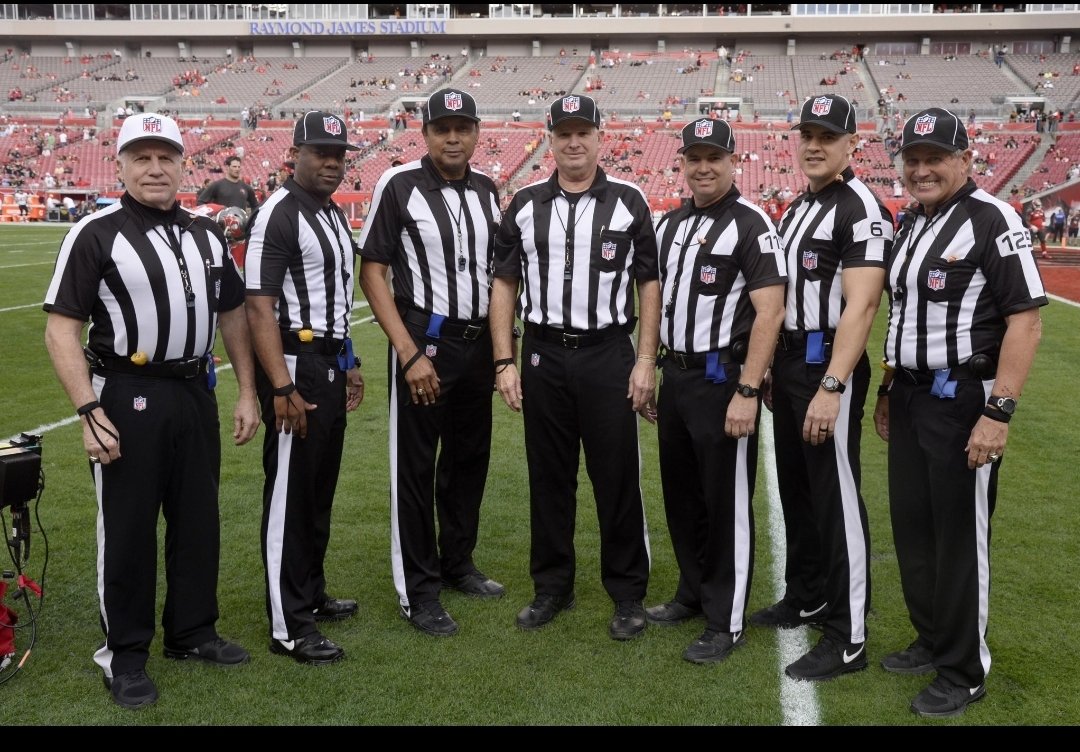 WindowIsntOpen's tweet image. Check these Cleveland Browns alternate unis @Browns @Colts @JMV1070 @NFL @espn