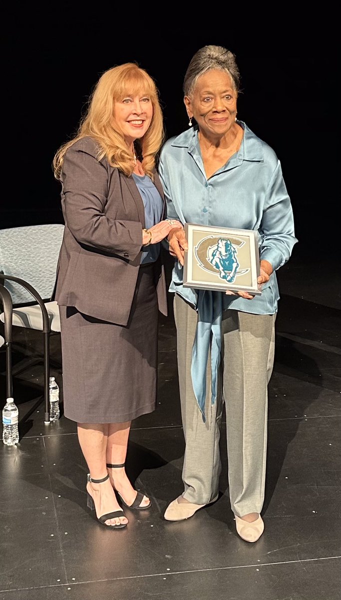 Christie Whitbeck (@fbisdsupe) on Twitter photo What an honor! Today we dedicated a beautiful new <a href="/FortBendISD/">Fort Bend ISD</a> high school. It is named after legendary educator Almeta Crawford. I greatly admire her, in fact, I’m a fan. Over the years, she directly impacted the lives of almost 9000 students! PROUD SUPT! What an honor! Today we dedicated a beautiful new <a href="/FortBendISD/">Fort Bend ISD</a> high school. It is named after legendary educator Almeta Crawford. I greatly admire her, in fact, I’m a fan. Over the years, she directly impacted the lives of almost 9000 students! PROUD SUPT!