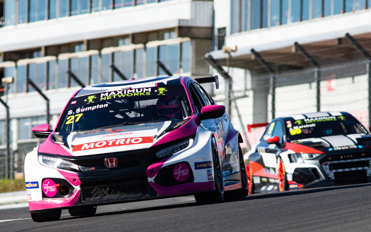 Restart Racing had a  bruising season finale of the 2023 TCR UK championship season at Brands  Hatch, despite showing great pace on Saturday, followed by a race-leading performance by 2022 champion Chris Smiley.

Read the full release: preview.mailerlite.io/preview/357499…

#TCRUK #TCRSeries