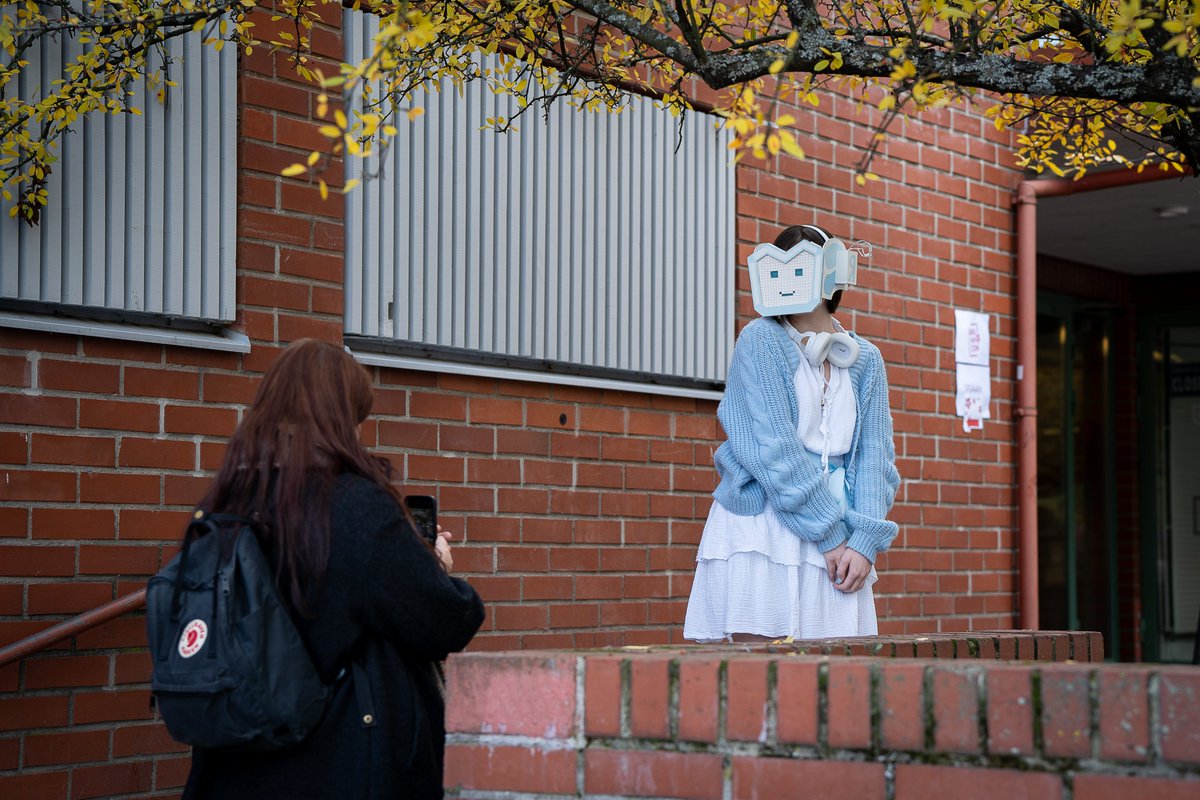 minapamina tweet media