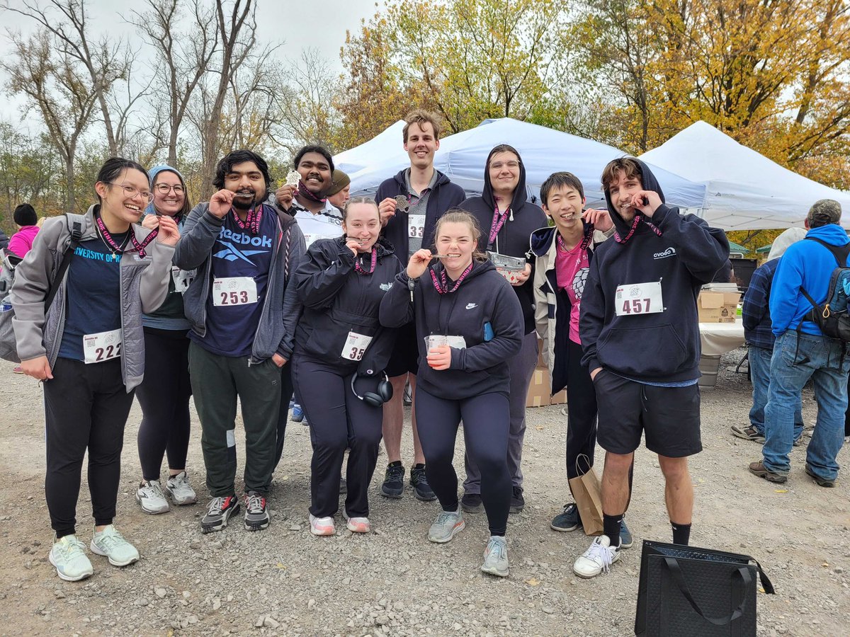 Another 5k for the group in the books!! There were a lot of hills so we will be limping into lab tomorrow for sure 🤪