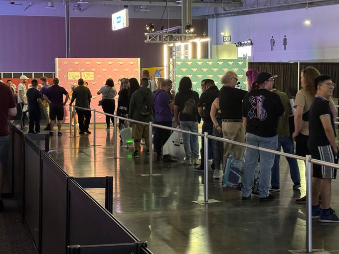 DOING ANOTHER MEET AND GREET RIGHT NOW!!   By popular request since my other one filled up so fast https://t