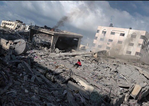 withhanouna's tweet photo. Tut mir leid für heikle Szenen, aber das passiert rund um die Uhr in Gaza-Palästina. Die israelische Armee tötet Kinder, Frauen und alte Menschen und löscht ihre Menschlichkeit aus, was zu Massakern führt 💔💔💔 Gott schütze Palästina #TheRealImage
#Gazabombardierung https://t.co/KrG1ZfIpH8