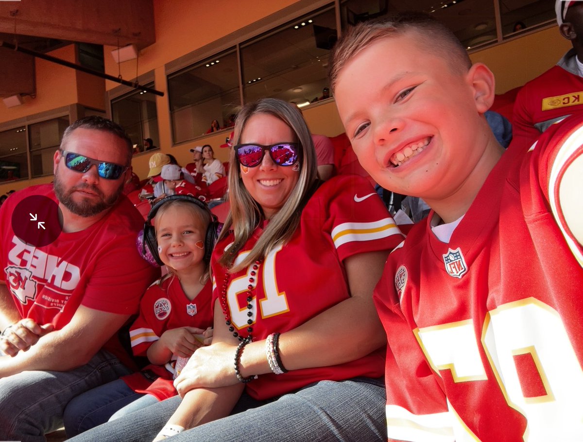 morgansw01's tweet photo. First time at Arrowhead. Let’s go Chiefs! #ChiefsKingdom https://t.co/sEfQvK7yLx