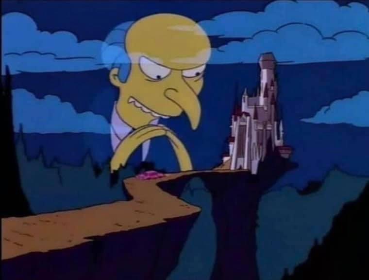 tinscognito__'s tweet photo. Your employer waiting for your weekend to end https://t.co/SchKZVJqSR