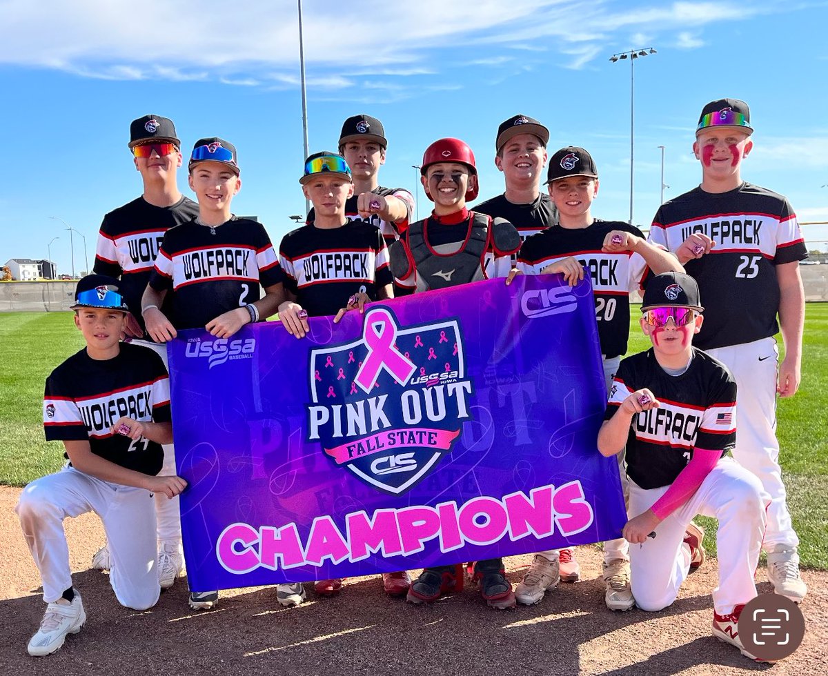 Congrats to the Iowa Wolfpack 13U!
4-0 on the weekend, <a href="/CentIASports/">Central Iowa Sports</a> Pink Out Fall State 13 open champs!
These dudes were hitting all weekend long!
67 runs scored over the 4 games!
<a href="/Hgalvin22/">Heath Galvin</a> <a href="/carlduffy/">Carl Duffy</a>