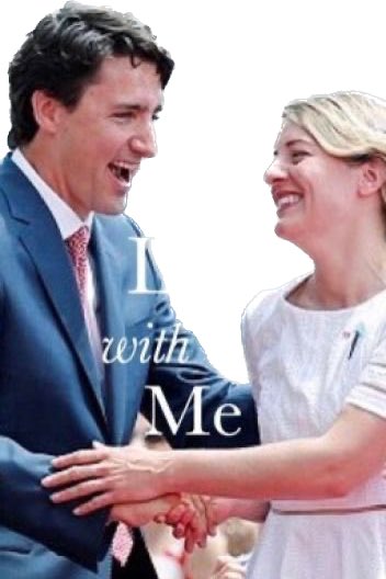 HanyaToderoff's tweet photo. @melaniejoly @CanEmbEgypt BUT you have no business there. You represent the Laurentian Elite. You betrayed Canada. You are part of the gangster government that is hijacking the people. What don’t you comprehend? #Resign #PayYourOwnWay #Traitor #AffairsMinister https://t.co/PjMwQyru4L