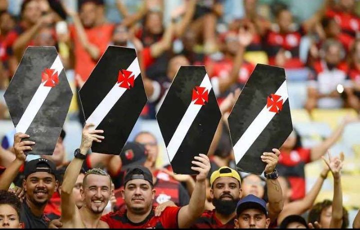 JOGARAM COMO NUNCA

PERDERAM COMO SEMPRE

FILHOS DA PUTA