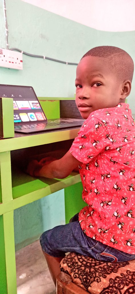 nnewitech's tweet image. Yesterday, at Nnewi Tech Faculty, a delightful privilege to register the youngest member of our faculty ever, Master Chizitelu, at only six years old.

#TechKid #KidsInTech #NnewiTechFaculty