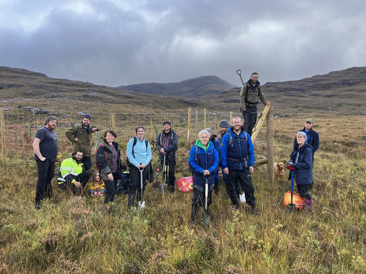 Thanks to volunteers we planted 700 trees along River Torridon & River Thrail last week funded by #NatureRestorationFund #riparianwoodland #climatechange #salmon #glentorridonpartnership