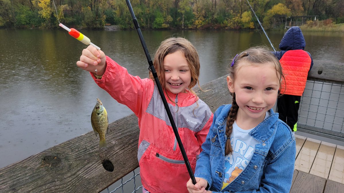 projectfish's tweet image. Had about 90, 7 year olds, out at the Meridian Township pond and avery rainy day, no dampened spirits ... check out the fun.