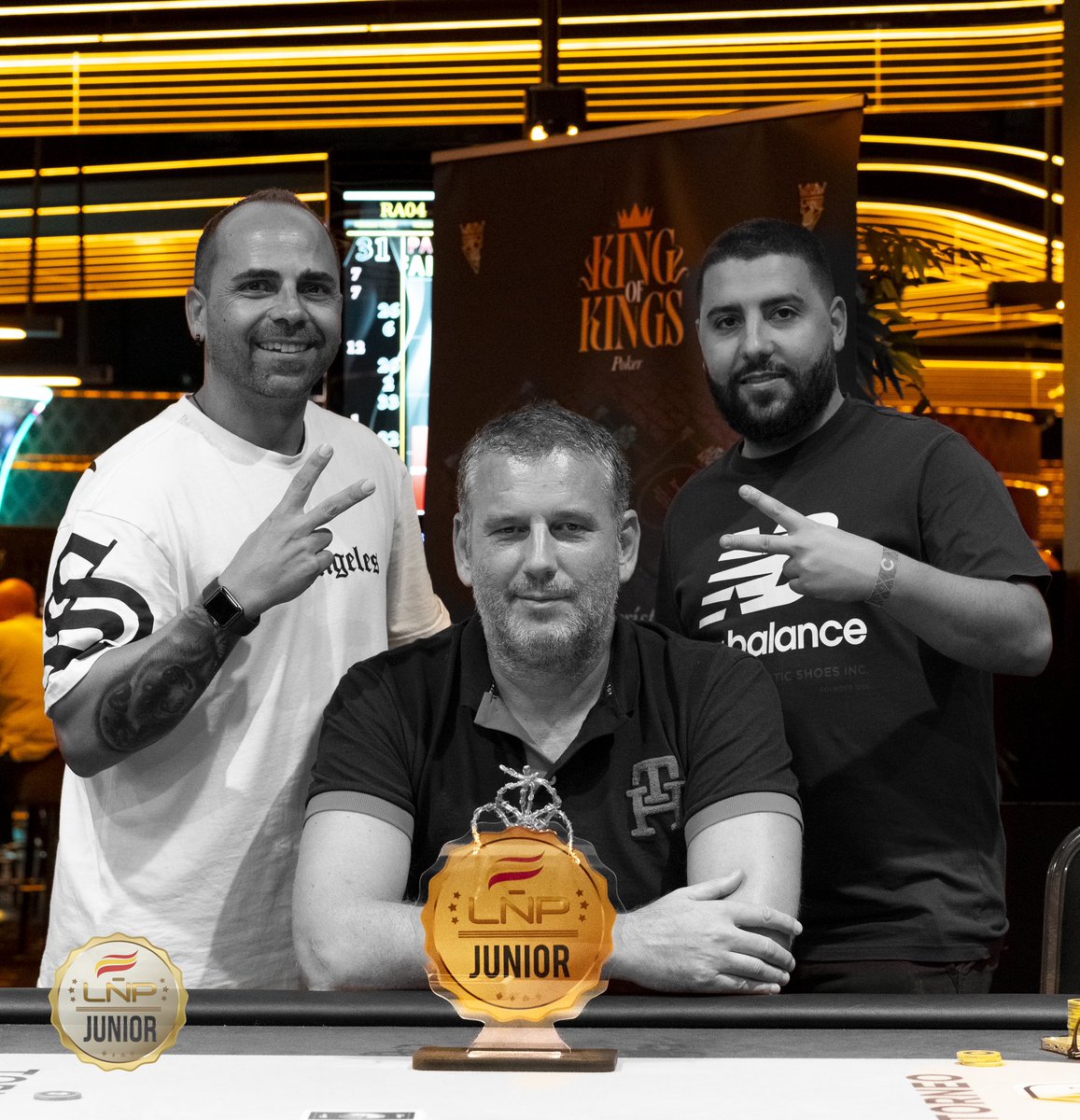 ligaESpoker's tweet photo. Después de un pacto a 3 y de seguir peleando por el trofeo y la entrada a #LÑP6BarcelonaGranFinal, el orgulloso miembro de @Lacomunidad_pkr, @JaenCarrillo, se proclama campeón de la #LÑPjuniorMurcia en @CASINOMURCIA. https://t.co/0sVbw9lFA2