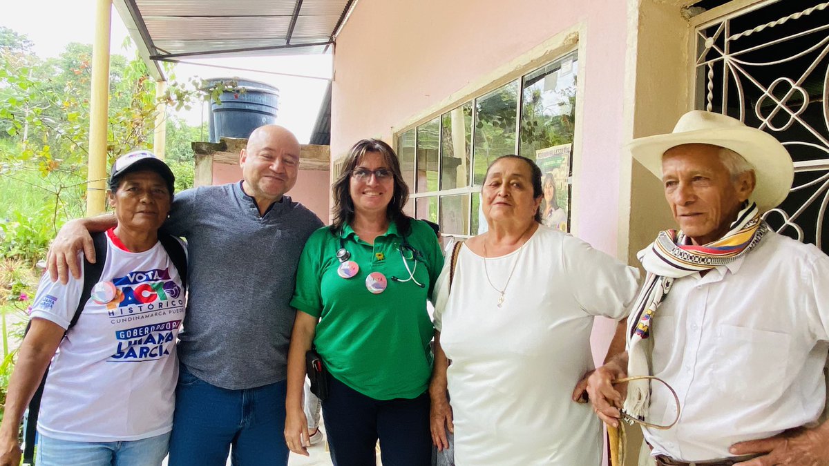 JGalloSenador's tweet photo. #Viota este 29 de Octubre vota #PactoHistorico

¡Transformando pero con toda! Con Adriana Ballesteros a la Alcaldía ✊🏽 y la lista al Concejo en cabeza de Nidia Quintero. @NidiaComunes 

@LuzMeryComunes a la Asamblea y
@LilianaG_Cundi Gobernadora! https://t.co/C7jknRX9VC