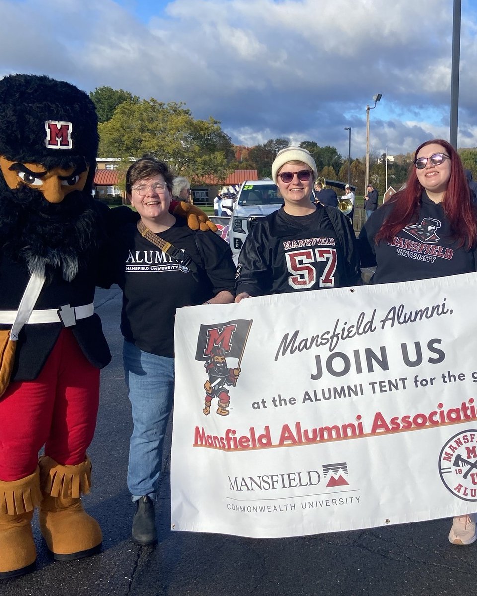 What a Homecoming weekend! Congrats to Bella Folino, '24, Sigma Tau Delta president, and 2023 Homecoming Queen. You are awesome! Thanks to all the Mansfield English scouts who came back to celebrate with us #LoveMU #MUSigmaTauDelta #MUAlumni #EnglishEducation #mansfieldengl