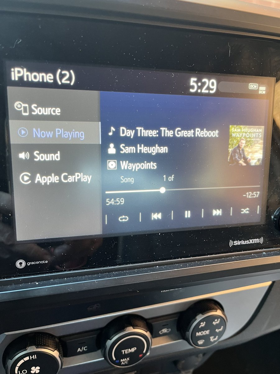 elizabethlpn3's tweet photo. Tuning into Waypoints on my way to dad’s for a visit… hopefully he has oysters 😊
#WaypointsBook
#Sam
#SamHeughan
#Waypoints https://t.co/UFAKzHjLs1