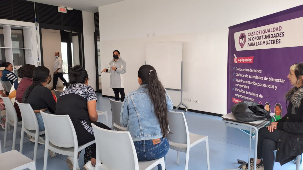 secredistmujer's tweet image. 🤍Hoy realizamos un reconocimiento a los liderazgos de mujeres víctimas del conflicto armado y defensoras de #DDHH en el #CEFE de @ALCtunjuelito.

Así se vivió la jornada🧵 👇🏼