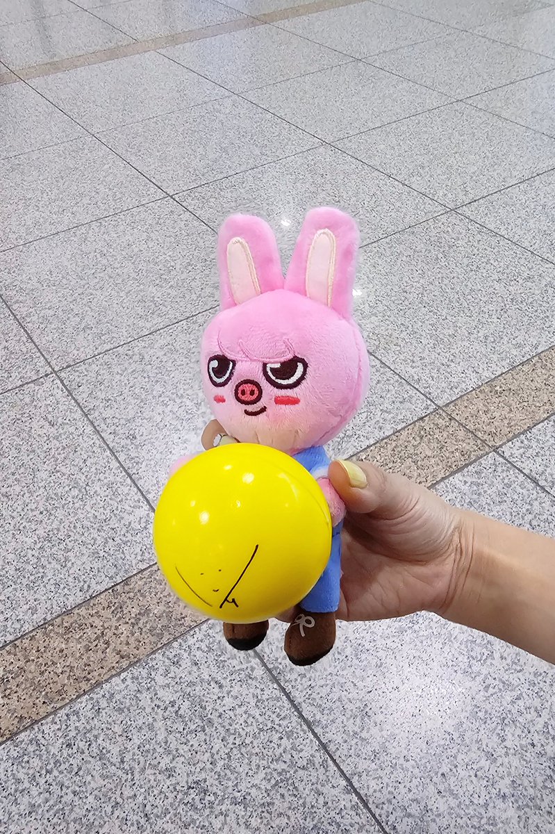서비니彬 tweet media