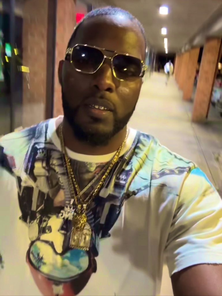 Uncut_Graphics's tweet image. Been that guy