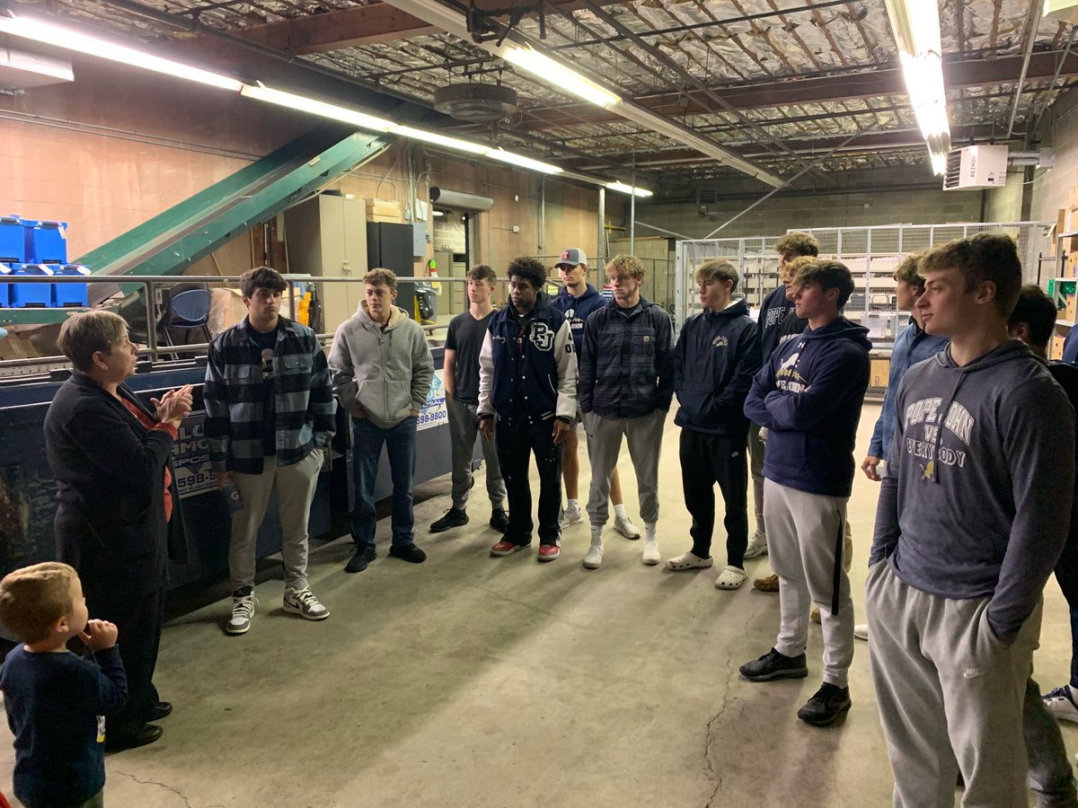 Got to serve our community today and help bag food at our local food pantry. Proud of these gentlemen for being an Honor to the Father! Shoutout to the Oroho family for helping to set this up. #wearepopejohn