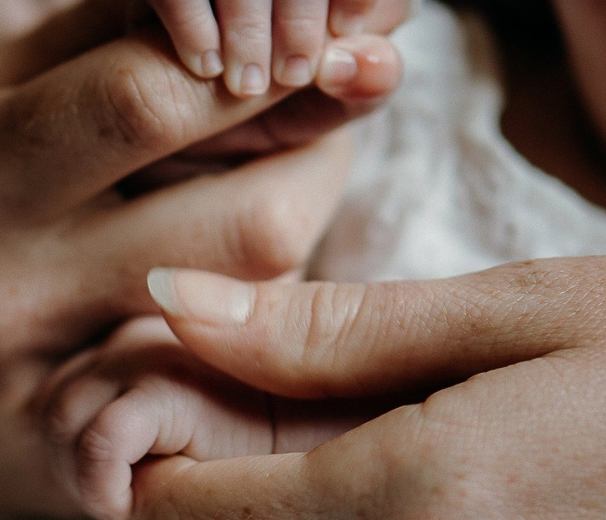LP_Fertility's tweet photo. If you’re struggling to fall pregnant, you’re not alone.  Infertility affects approximately 1 in 6 adults.  Our latest newsletter explains IUI and IVF, two common assisted conception methods. 
https://t.co/mUIycyu2ys
#FertilityJourney #IUIorIVF https://t.co/2glwc8TvHA