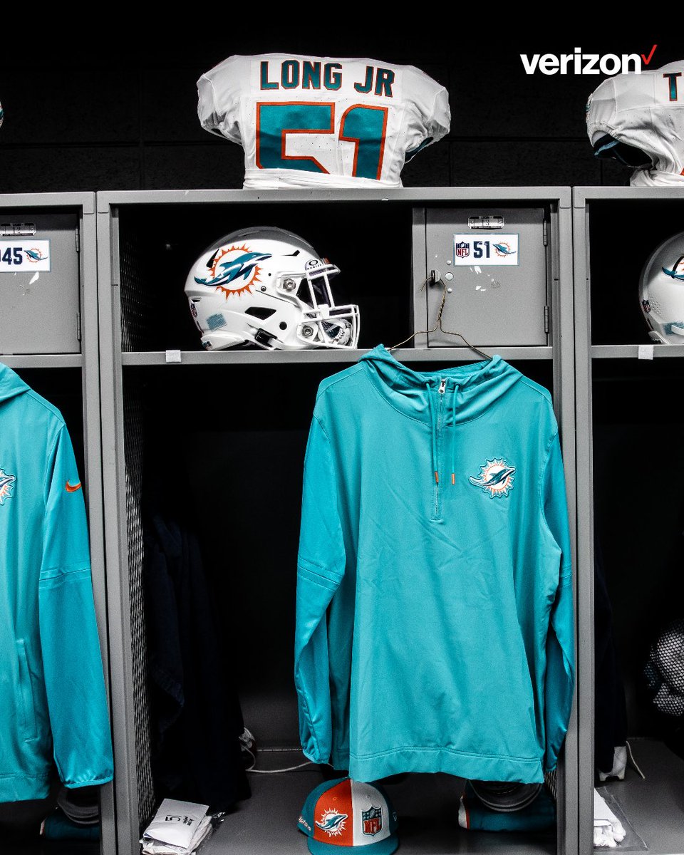 MiamiDolphins's tweet photo. Locker room set for @SNFonNBC  

#FinsUp https://t.co/KDeLg3XtLT