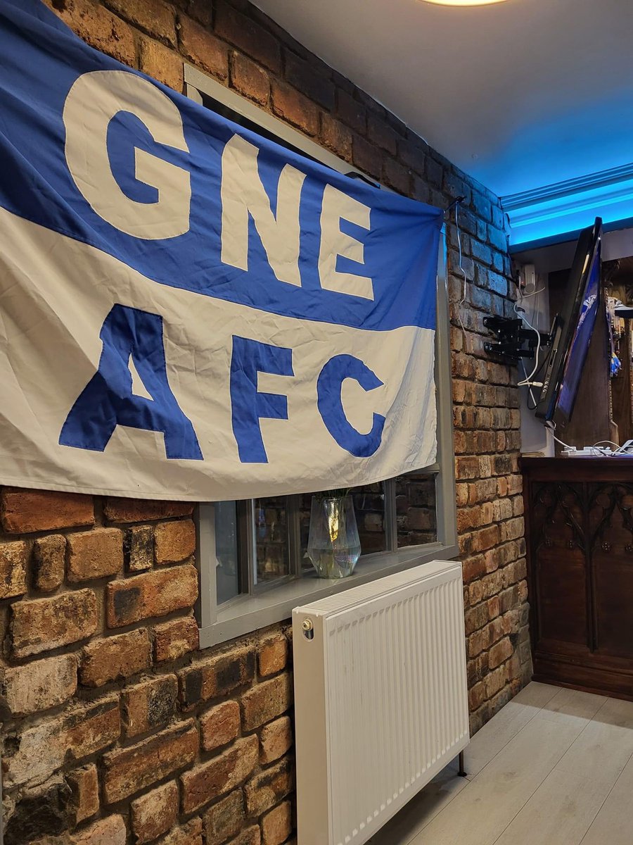 CamCollier tweet media