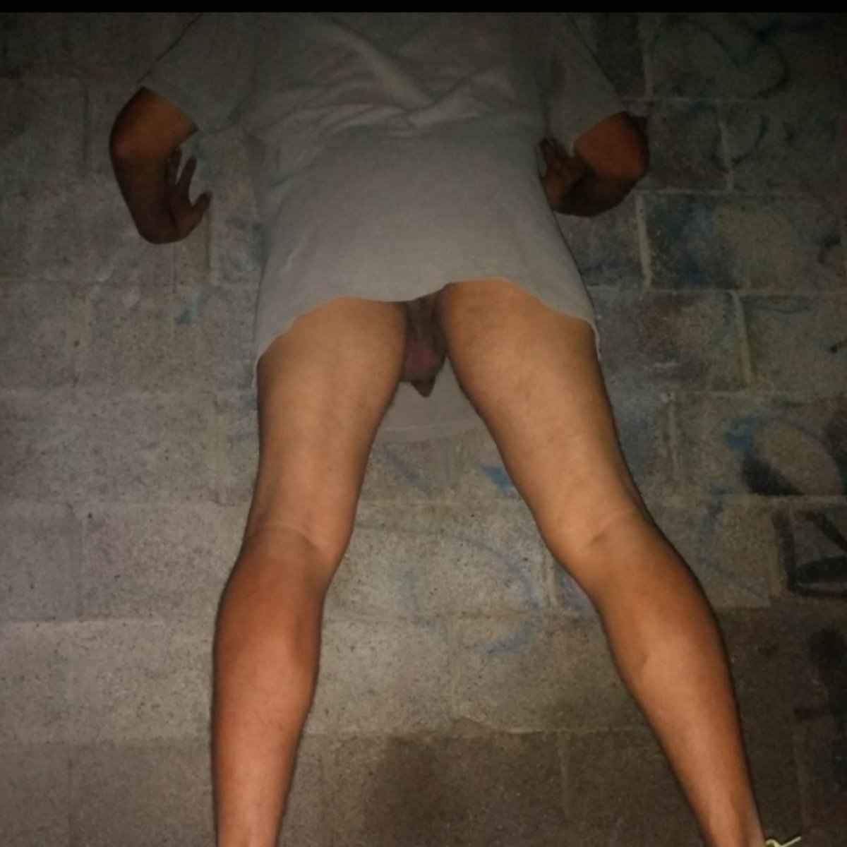Sharonlazorra's tweet photo. Me veo muy puta sin ropa interior en la calle?

#Putivestido #CuloTragón 
#Cruising #CruisingColima https://t.co/arH2wh39qE