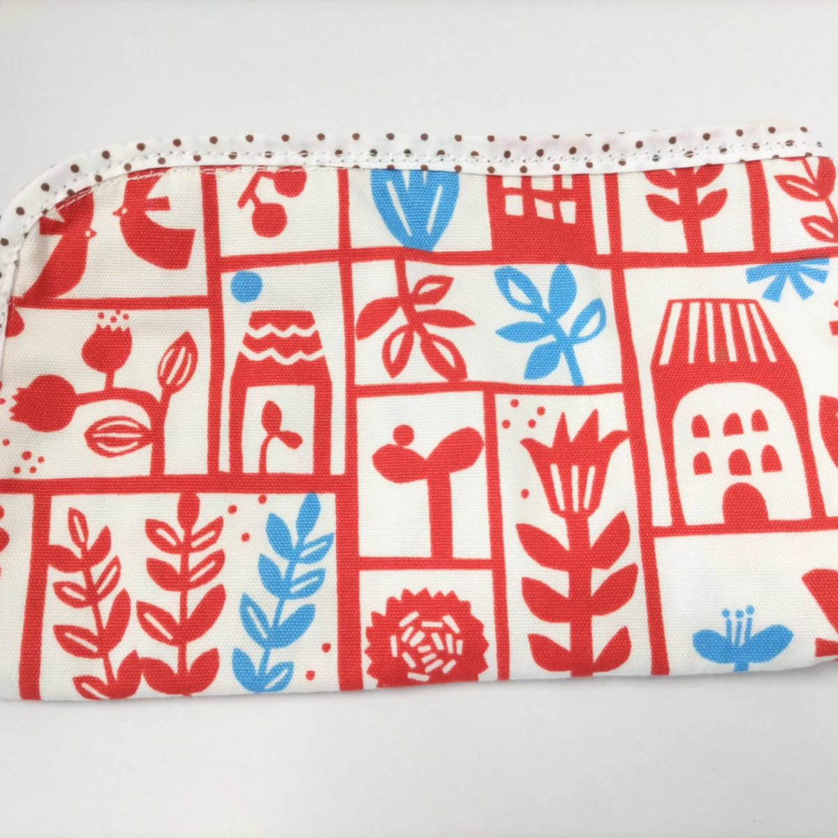 workshop2023's tweet image. メルカリshopにて、ポーチと巾着の商品登録をさせていただきました🎶