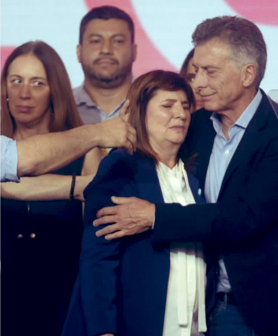 GuapoHerminio's tweet photo. Nuevo fondo de pantalla https://t.co/i7jqGkp3Rp