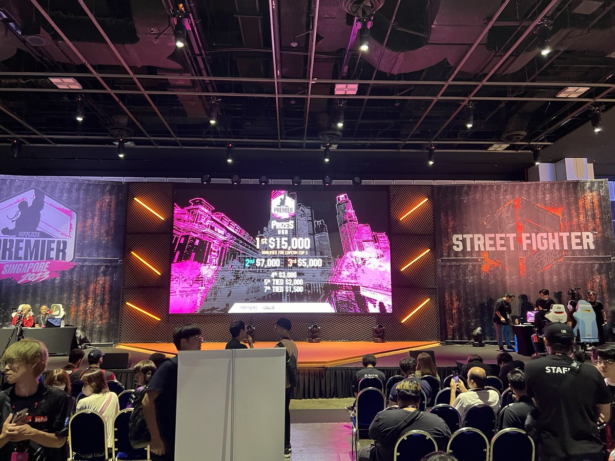 andrevsworld's tweet photo. Catching up on the past three days, CPT Singapore Offline was a banger event. Ate some good duck with @zhieeep, watched good matches and worked with some awesome people. Two days left to wander and relax #singapore #andreinsingapore #beijingduck #capcomprotour #CPT2023 https://t.co/RGjUTJUMXm