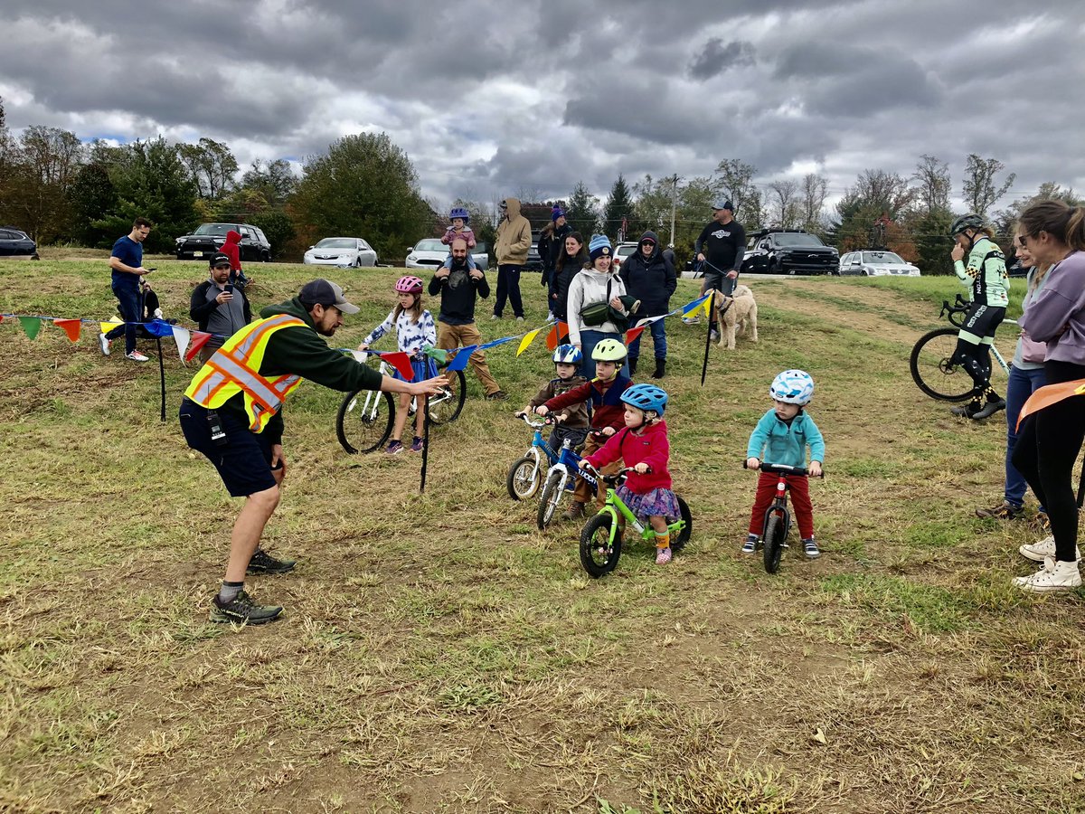 indiemtb's tweet photo. From Raystown Lake to our home turf at Twining Valley Park, our squads were out in full force getting #morekidsonbikes https://t.co/xpOjJ3CPNX