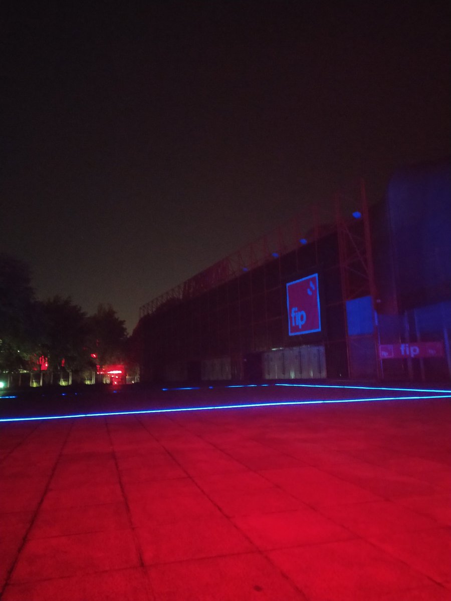 Marie 🔅 tweet media