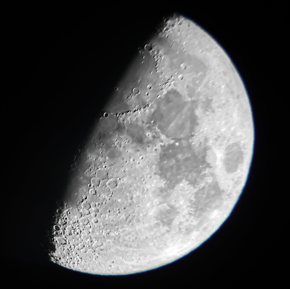 Tonight's beautiful waxing gibbous #Moon. Telescope and phonecam. #LookUp