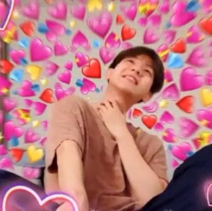 val🫧✵ tweet media