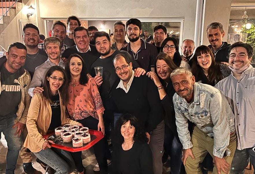 SumarMDP's tweet photo. Felicitaciones @gmontenegro_ok !!! Una vez más los vecinos apoyan a quien condujo esta ciudad en los momentos más dificiles!  Desde Sumar por Mar del Plata queremos expresar nuestro compromiso al  espacio en el que nos has convocado y que hemos honrado junto a vos con dedicación. https://t.co/eNw2tTNsyk