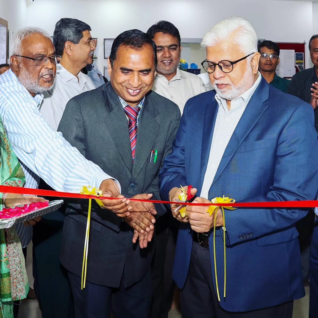 JetgiJit's tweet photo. The Jahangirabad Entrepreneur Cum Incubation Center was inaugurated on 21st October 2023 by the founder and chairman of the organisation, Mr. Manzoor Ghori at Lucknow Campus. On the said occasion, the overseer of the institution, Mr. Syed Aneesuddin, Mr. Shafi was also presented. https://t.co/4WMHAuaCyH