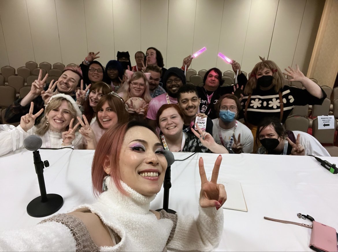 shihoriNY's tweet photo. Thank you @NWIdolFest for fantastic experiences and all lot of warm memories🥹🙏💕💕
Since it was later of the last day, there weren’t too many people but my panel turned out to be super exciting and enthusiastic! Happy that you guys looked so happy🥰 Hope to come back again!!! https://t.co/QAMDIAyYM2