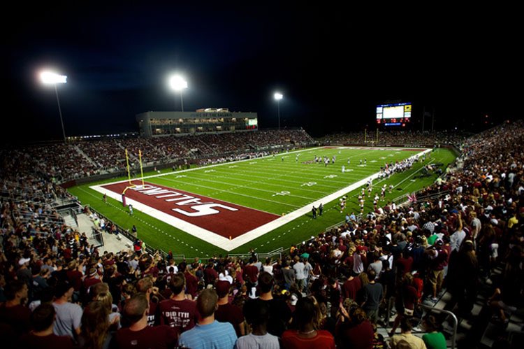 Blessed to receive an offer from Southern Illinois University..<a href="/coachWarnerRB/">Larry Warner</a> <a href="/SIUSalukis/">Saluki Athletics</a>  <a href="/BIGCED601/">Coach Cedric Jackson</a> <a href="/Nick_Louvier1/">Coach Louvier</a>