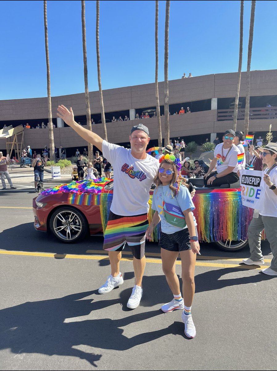 StephenLCrouch's tweet image. Hey @JohnjayVanEs and @richberra it was great running into you today at the Pride Parade , yeah it’s Wifey in the pic not me 😃