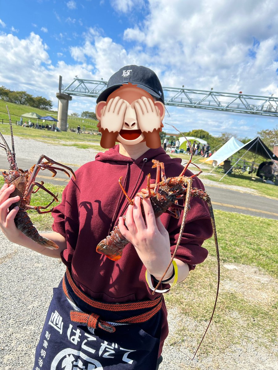 akatsuki150515's tweet photo. おはようございます☀️
今週のランチは秋鮭のちゃんちゃん焼きです🐟
週末は地元でBBQをしました🍖
肉より海鮮メインの楽しいBBQでした🤣 https://t.co/ck91t9NAkm