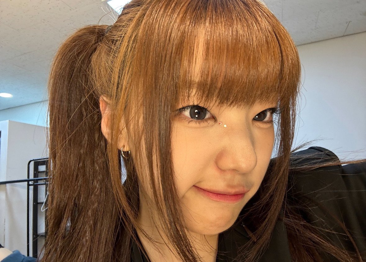 Lapillus_twt's tweet photo. I believe Lapis is voting for Mama🤍🥺
Have a nice day today🍀

라피스야! 마마 투표 하고있지?
오늘도 좋은 하루 보내기🤍🍀

https://t.co/ZbuTsrnThz

#Lapillus #라필루스 #Haeun #하은 https://t.co/UHaTGf3M1Q