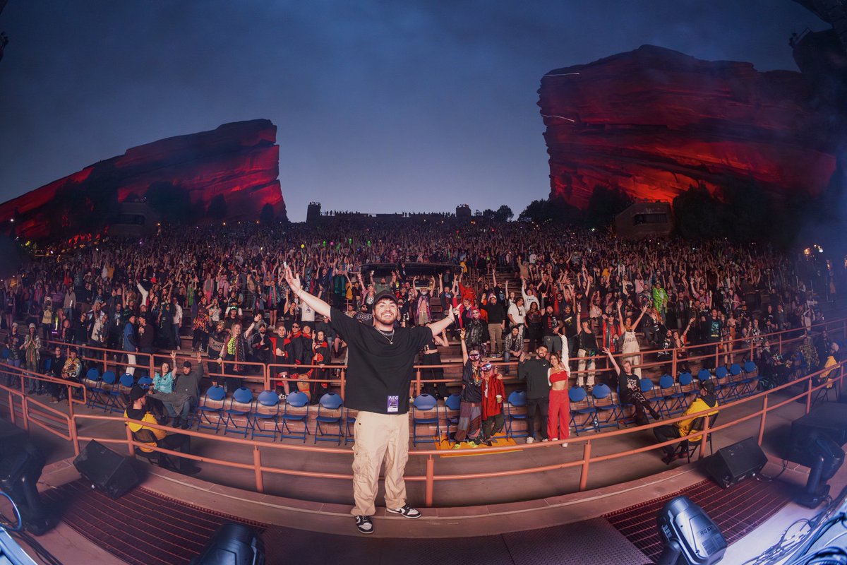 TENNESSEE WHISKEY FLIP OUT NOW tweet media