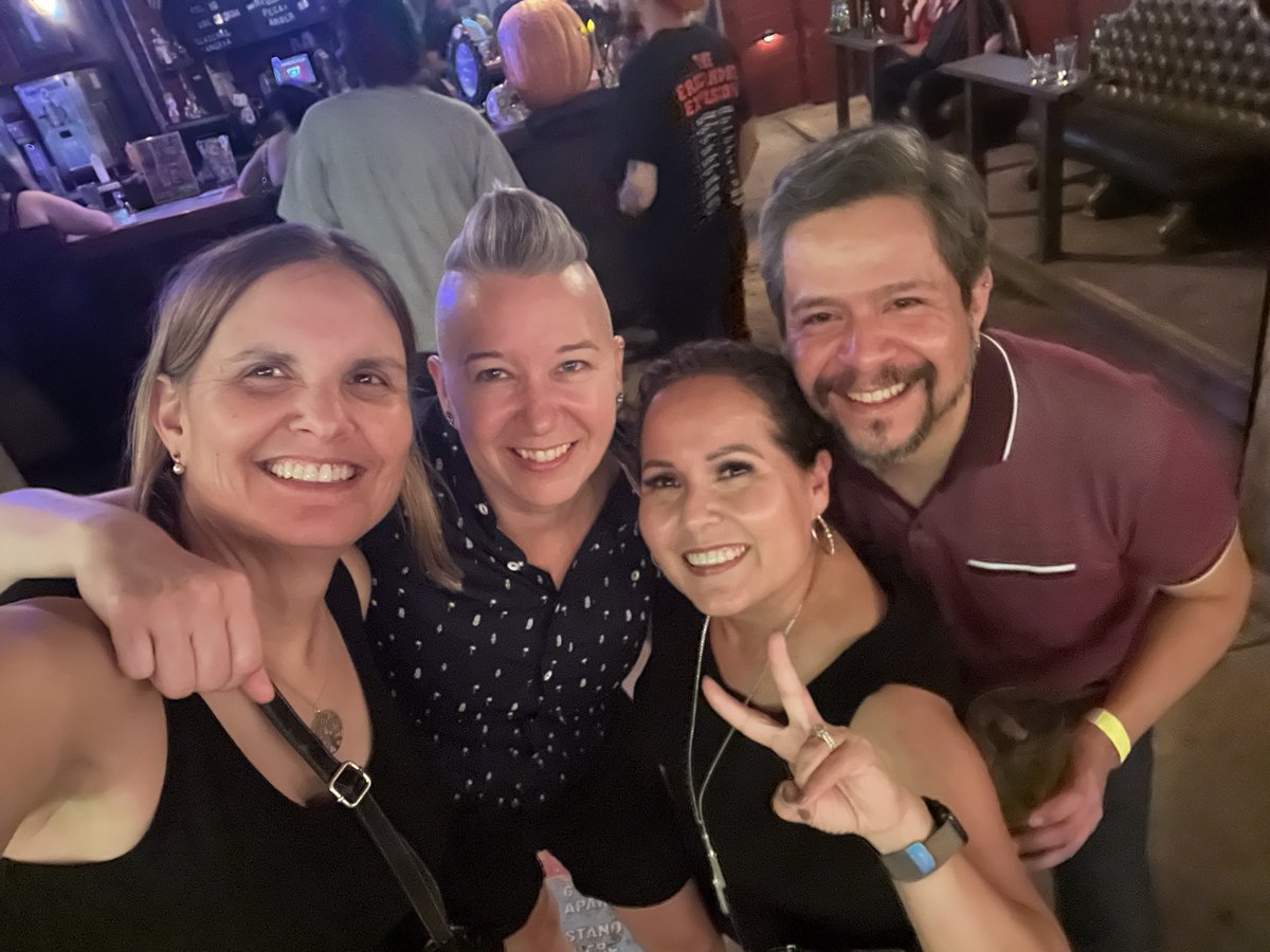 CoachStoSM's tweet photo. SMHS Class of 1993 30th reunion weekend! It was so great to see so many friends. We have so many wonderful people in our class…so accomplished and fantastic human beings. Too bad “X” only allows 4 photos! 🐍#RattlerforLife #FangEm https://t.co/lR9W6bVRRb
