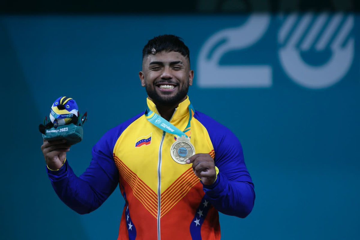 Delcy Rodríguez on X: "¡Grande nuestro Keydomar! La Guaira y Venezuela entera celebra esa medalla de oro ???? en el Levantamiento de pesas de los Juegos Panamericanos Santiago 2023 ¡Felicidades Campeón! https://t.co/WcaziTbSOj" /