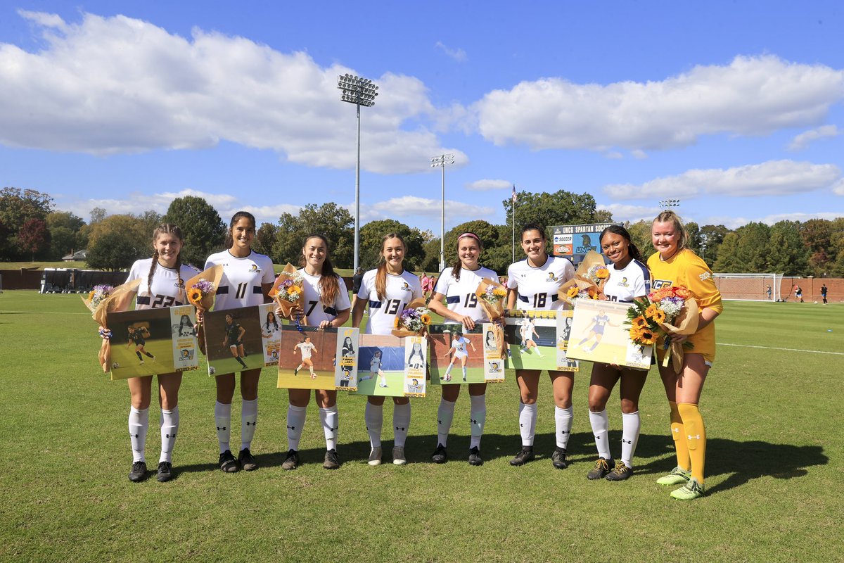 UNCGWSoccer's tweet image. Congratulations to all of the seniors we honored today!! 

🔗 go.uncg.edu/s2ycim
#letsgoG
