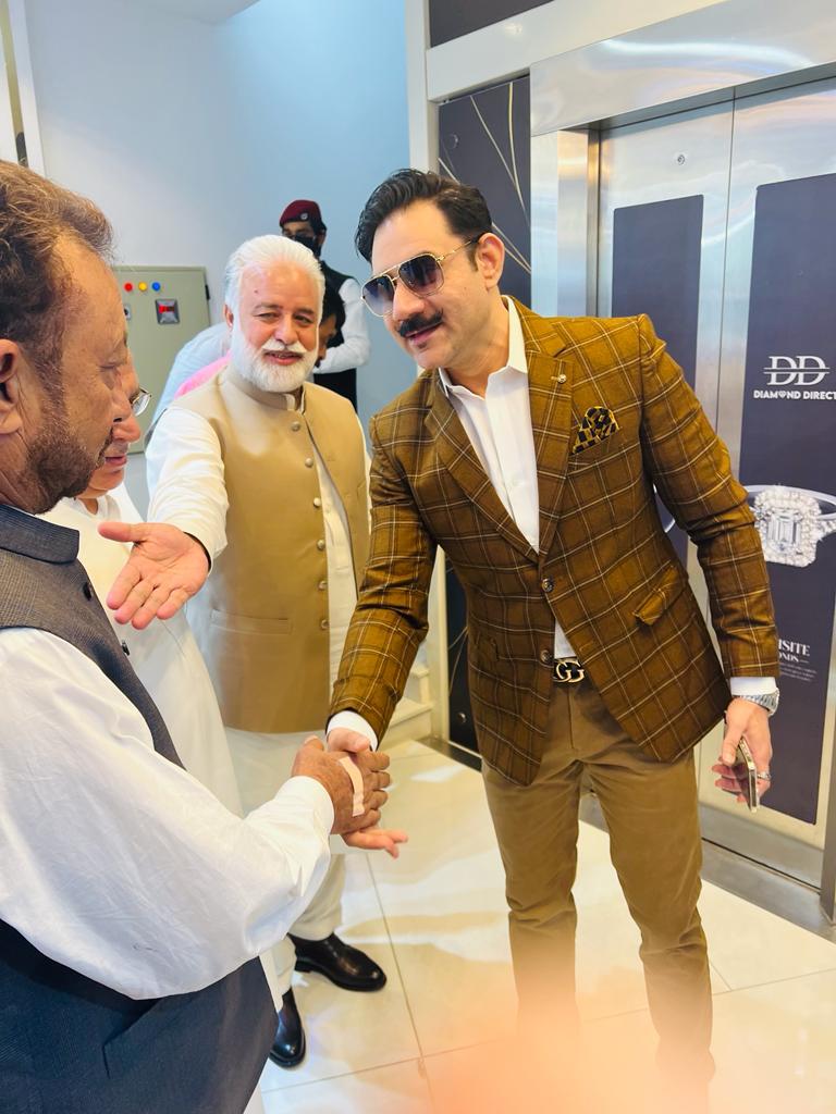 Diamond Direct tweet media