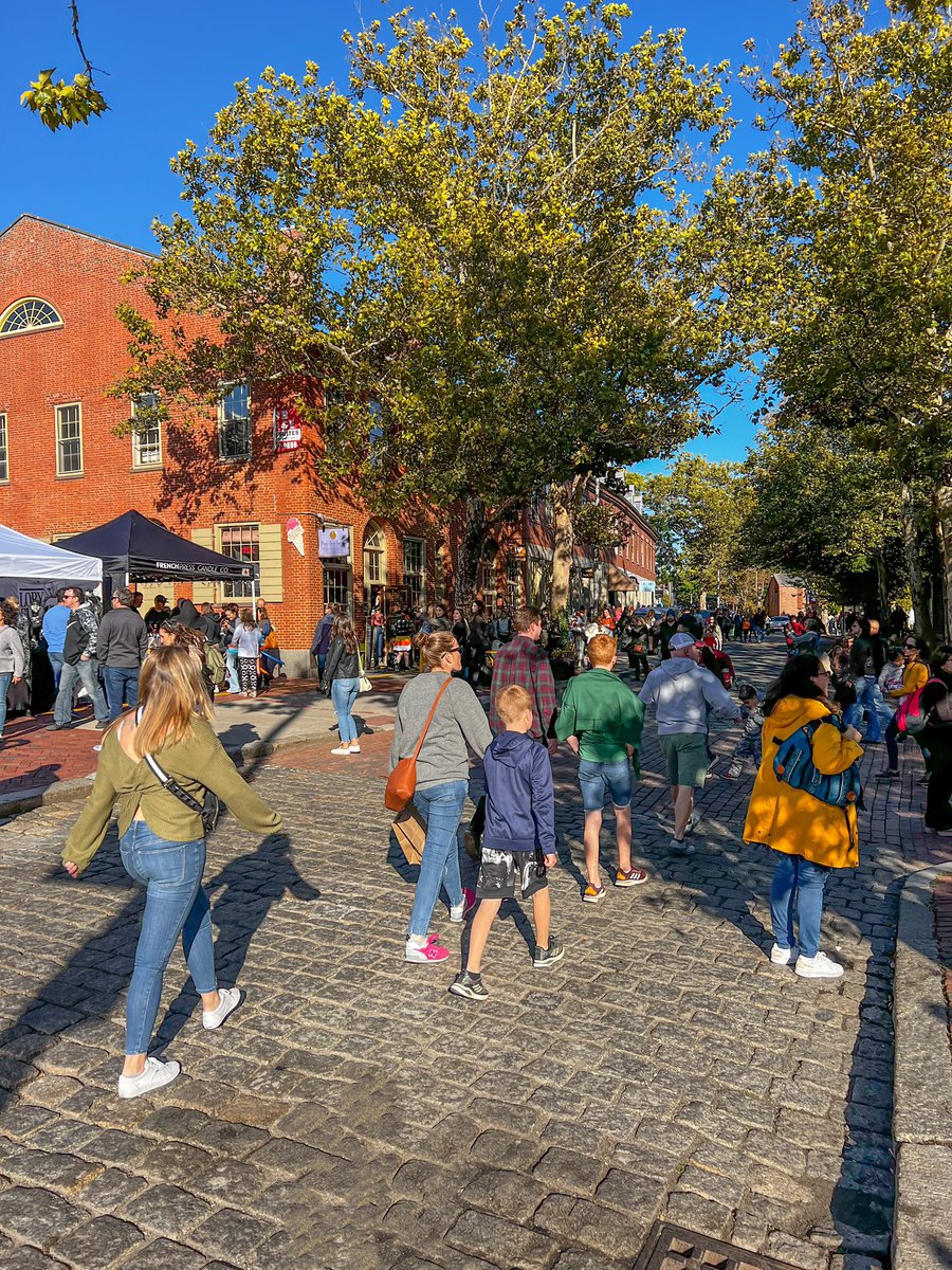 berkie1's tweet photo. People will pay thousands of dollars to visit great examples of walkable urbanism around the world… then fight every aspect of it when they get home to their own communities. https://t.co/TFOC9eNGXo