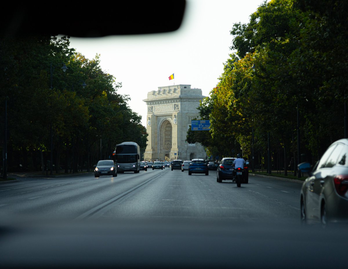 the_economystic's tweet photo. Bucuresti frumosul ~~ 🌹

Another #xDay in the past 

Looking forward to sharing more memories & pictures from the event.

In ~7 hours i will board to Istanbul, then 12 hrs ✈️ back  to California. 🌉

The #MultiversX xDay was packed, overwhelming and an absolute blast. You have a beautiful country, @beniaminmincu, you make it proud. ✊🇷🇴 #EGLD 

Good night for now ✌️ you'll hear again from me soon. 

- Stephen a.k.a. @the_economystic
