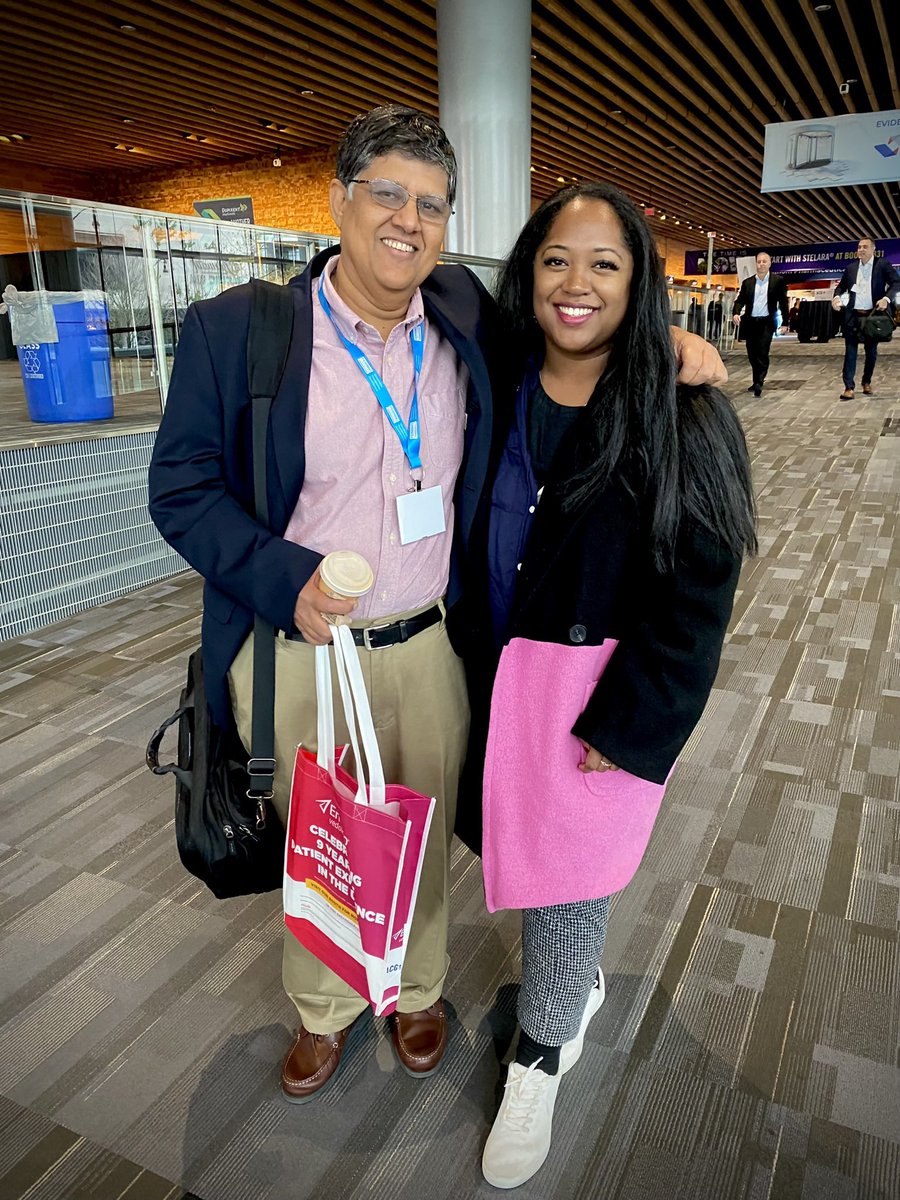 Always happy to see my @CWRU_GI mentors in Cleveland but nothing better than running into them in Vancouver @amitabh_chak 

#GIFellows #ACG2023

@AmCollegeGastro @CWRU_GI @UH_RE_Institute @caseccc