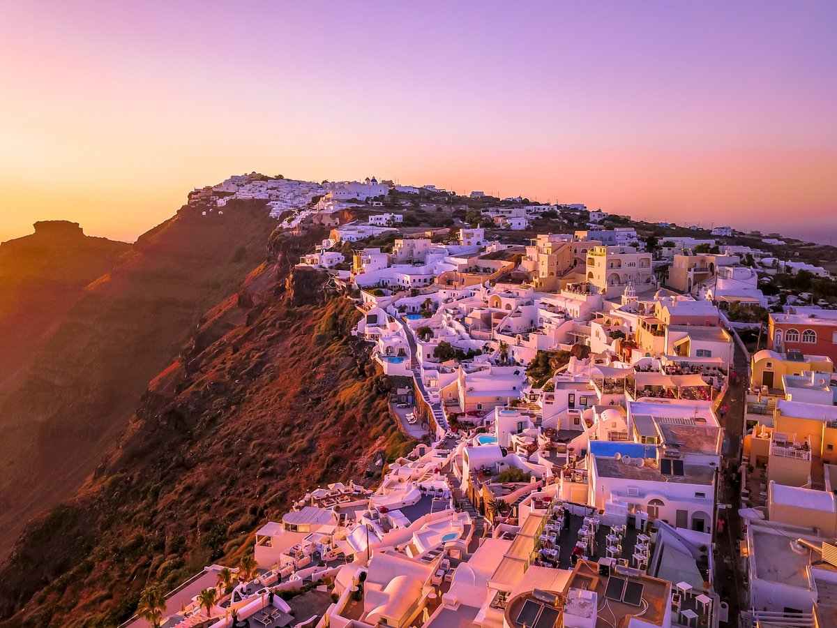 TravelNRelax's tweet image. Been dreaming about visiting Santorini? Now is the perfect time to make it happen 🤩✨☀️ 
Read our blog: shorturl.at/bsFNQ

travelnrelax.com/family-travel
#santorinigram #travelgram #bestplacetovisit